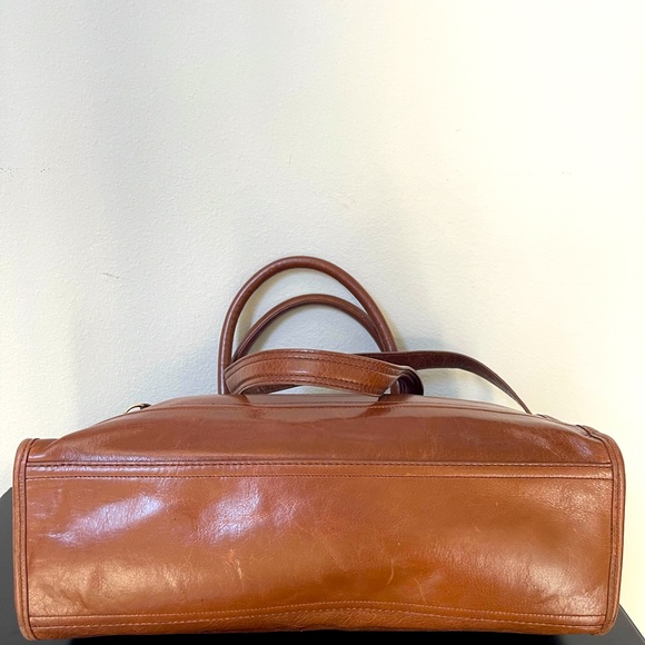 Carrington Tote, COLE HAAN - Picture 7 of 11